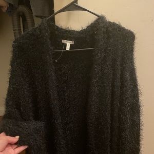 1 xl black fuzzy sweater